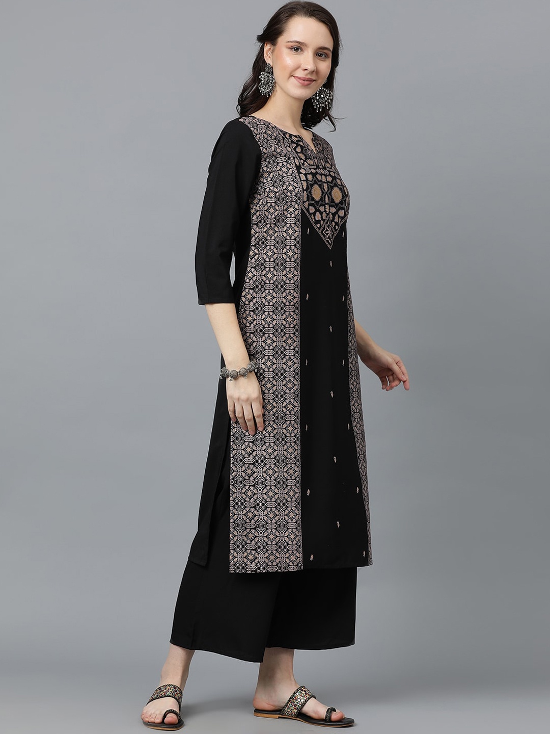 

ZIYAA Black Ethnic Motifs Printed Straight Kurta with Palazzos