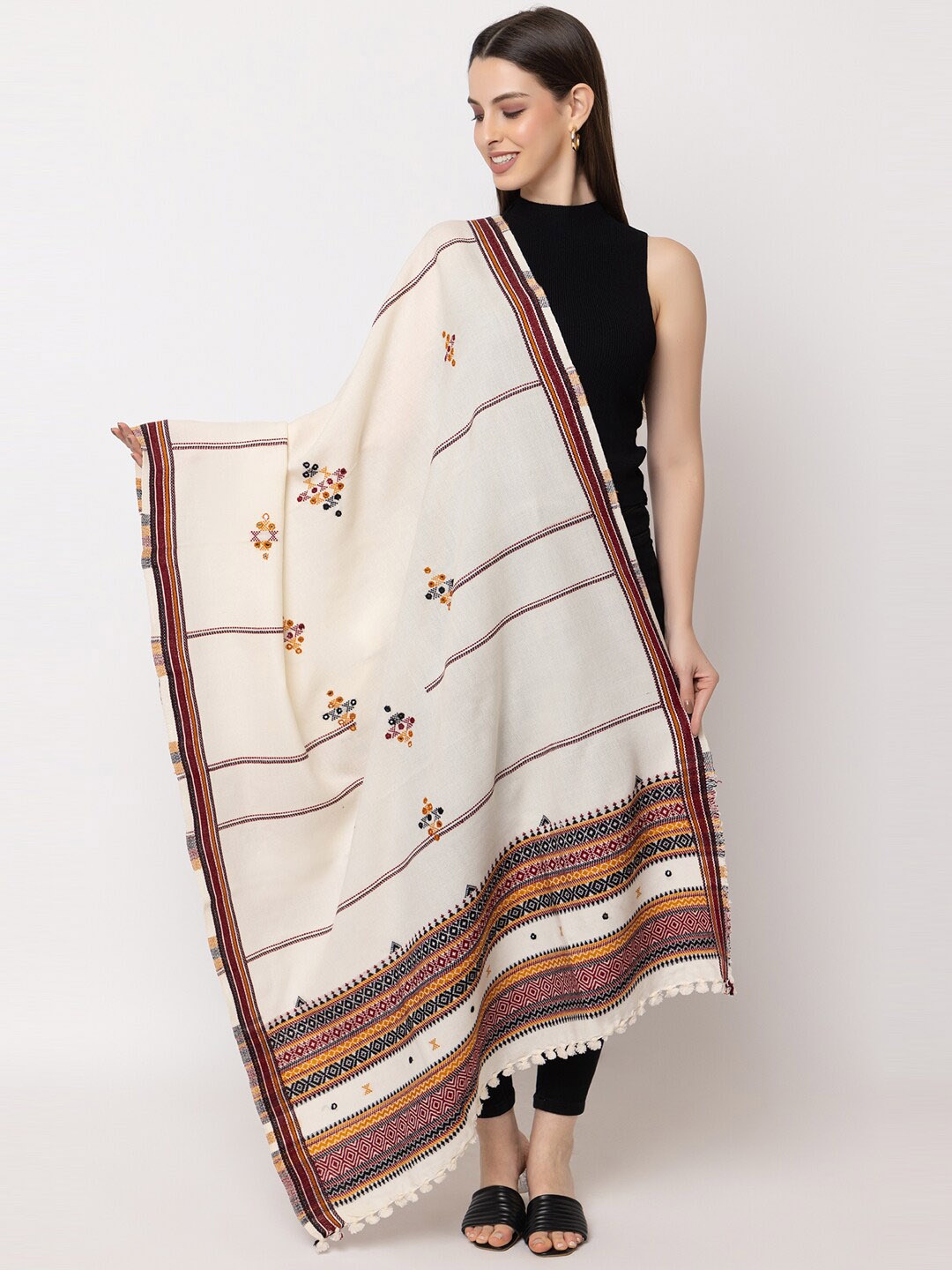 

CASMIR Kutch Embroidered Mirror Work Woolen Shawl, Off white