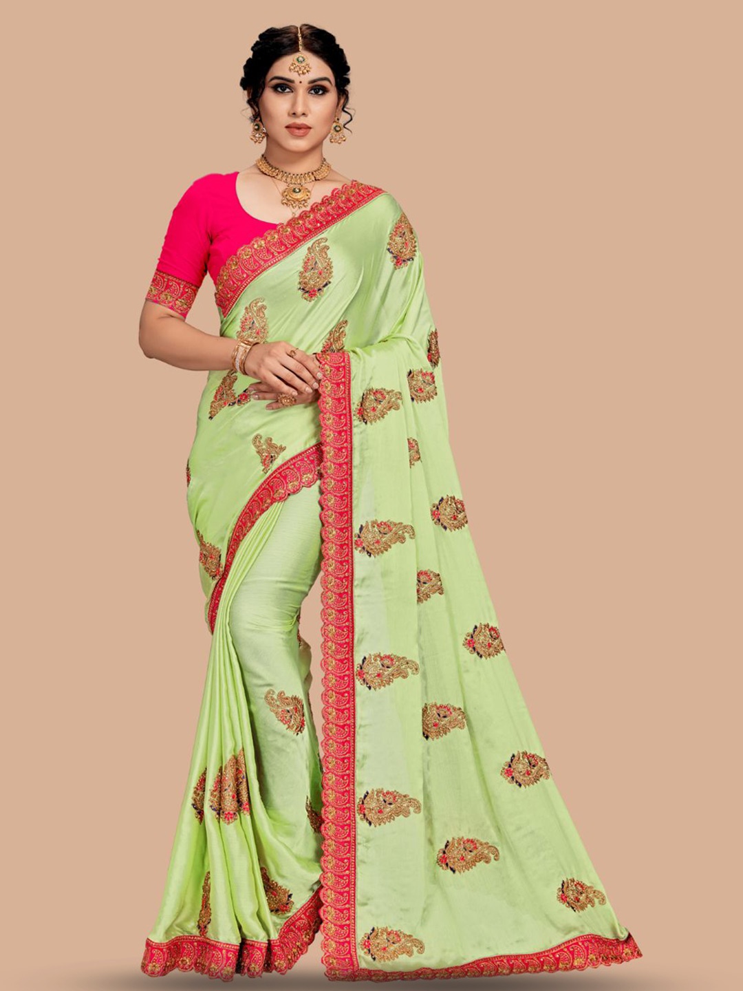 

MAGMINA Paisley Embroidered Pure Chiffon Saree, Sea green