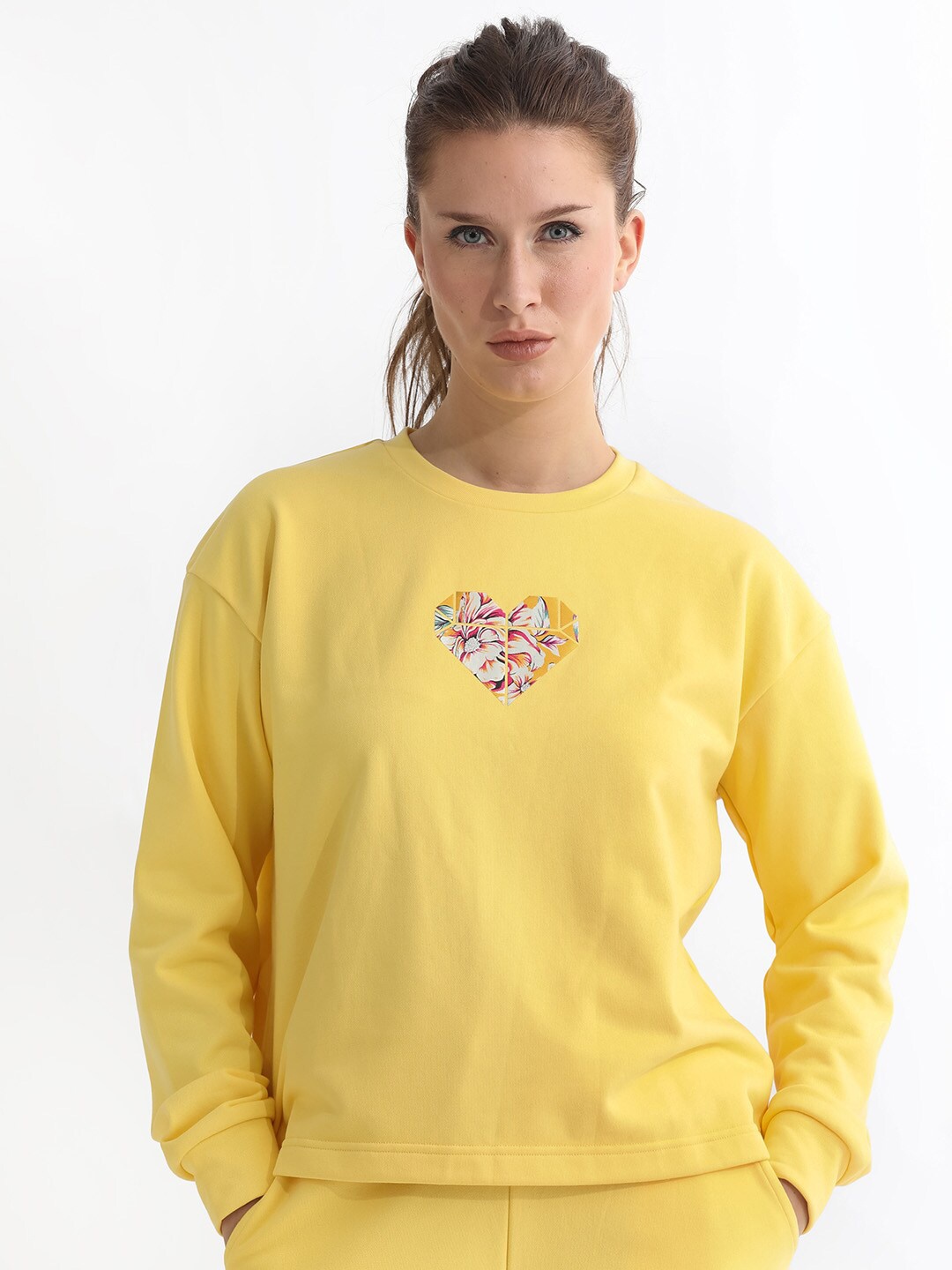 

RAREISM Round Neck Cotton Sweatshirt, Yellow