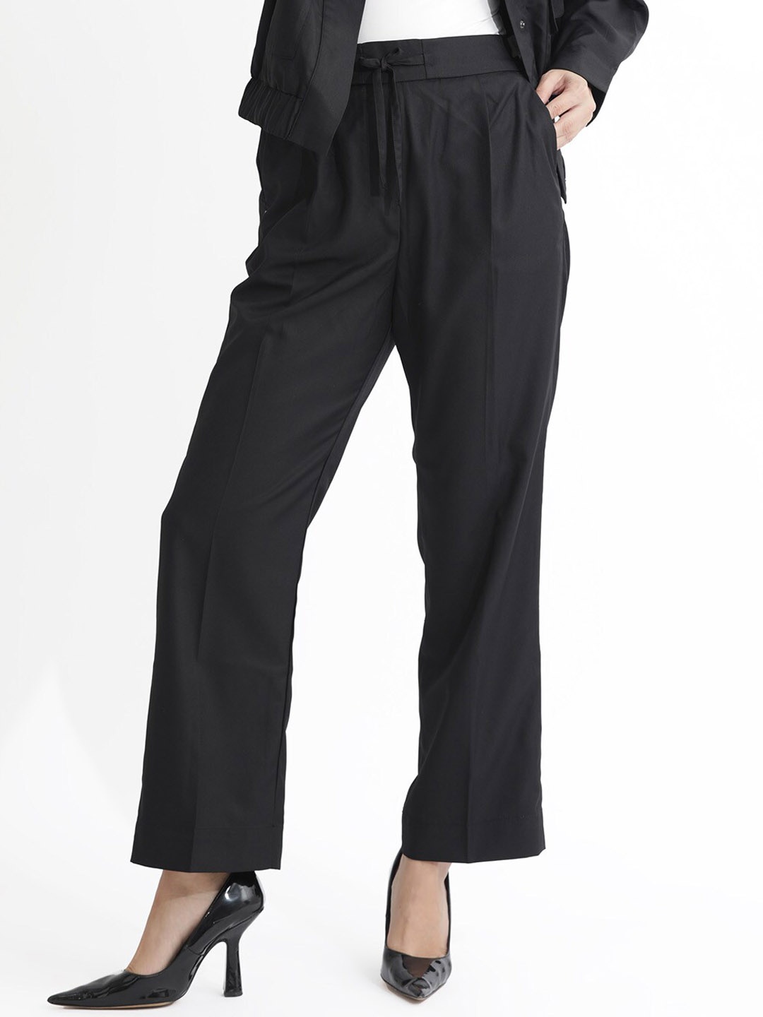 

RAREISM Women Slim Fit High-Rise Plain Parallel Trouser, Black