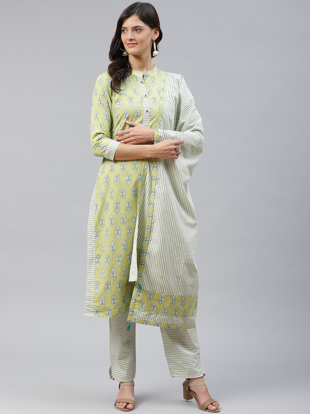 

JC4U Paisley Printed Regular Pure Cotton Kurta With Trousers & Dupatta, Green