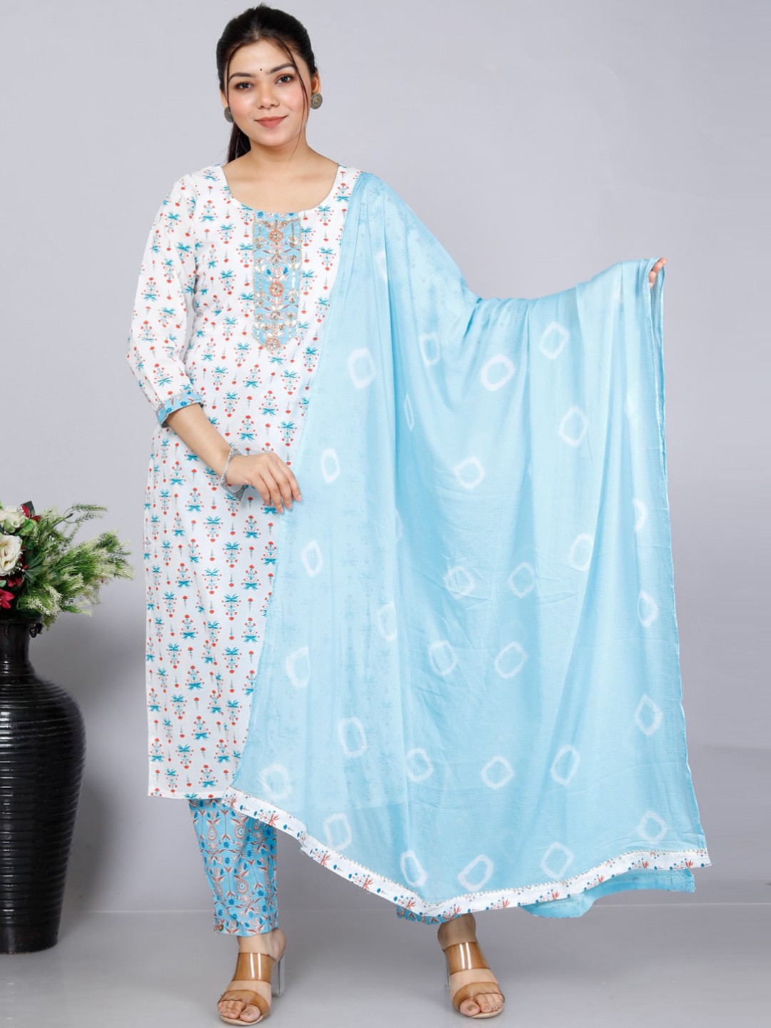 

JC4U Ethnic Motifs Printed Regular Sequinned Pure Cotton Kurta with Trousers, Blue