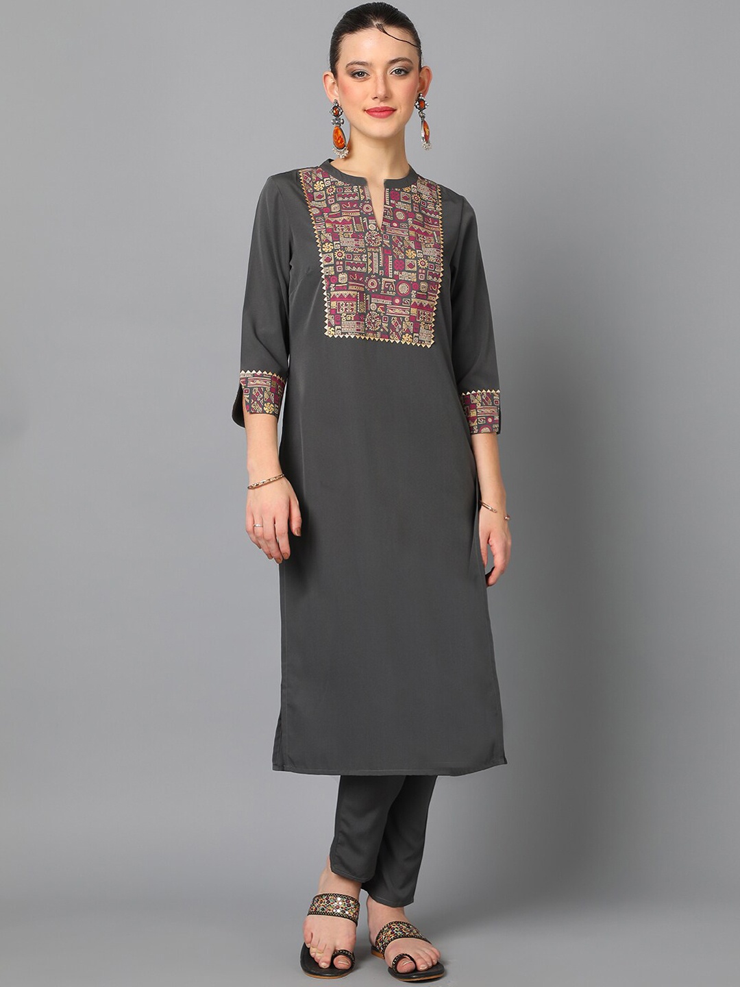 

ZIYAA Grey Ethnic Yoke Design Mandarin Collar Regular Straight Kurta with Trousers