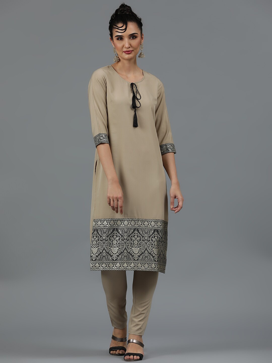 

ZIYAA Beige Ethnic Motifs Printed Straight Regular Kurta with Trousers