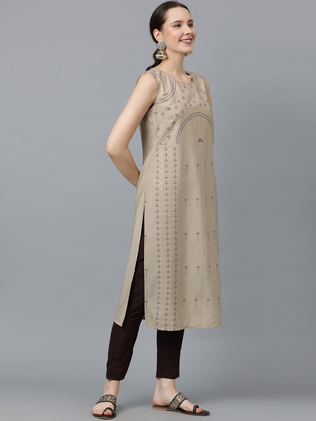 

ZIYAA Geometric Printed Sleeveless Straight Kurta, Beige