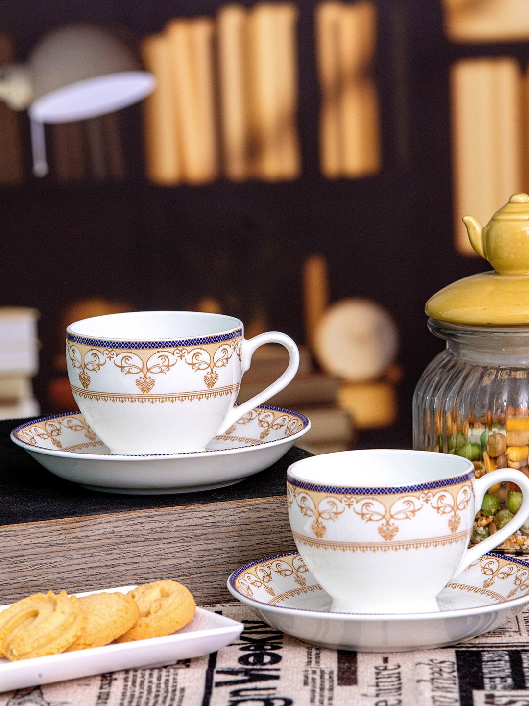 

SONAKI White 12 Pieces Floral Printed Bone China Glossy Cups and Saucers 180 ml Each