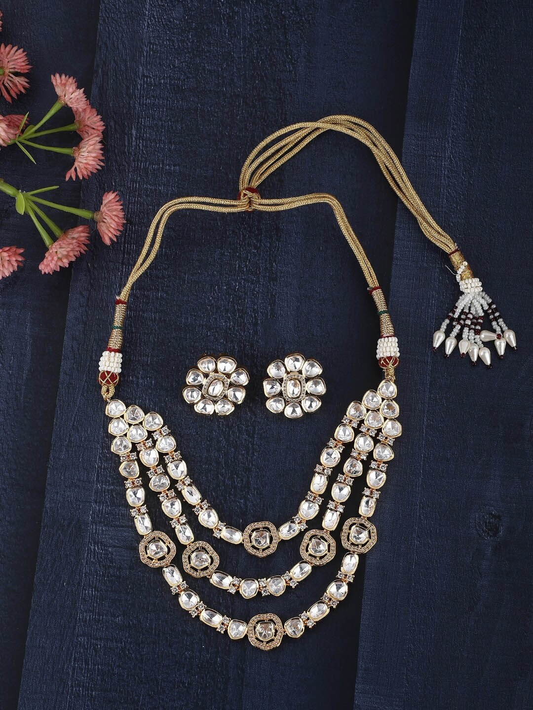 

AURAA TRENDS Gold-Plated Kundan Necklace & Earrings