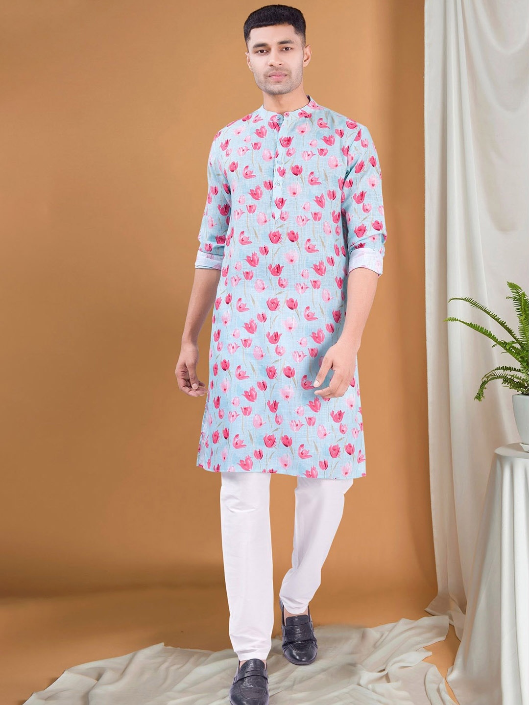SHIWAM ETHNIX Floral Printed Mandarin Collar Straight Kurta, Blue