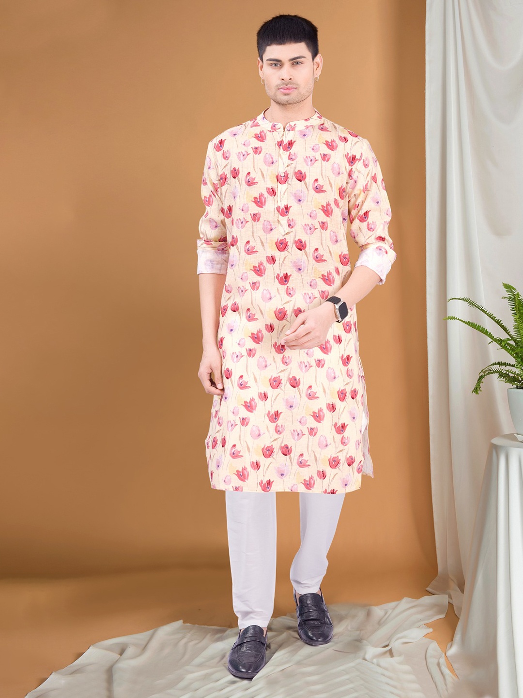 

SHIWAM ETHNIX Floral Printed Band Collar Regular Kurta With Pyjama, Yellow