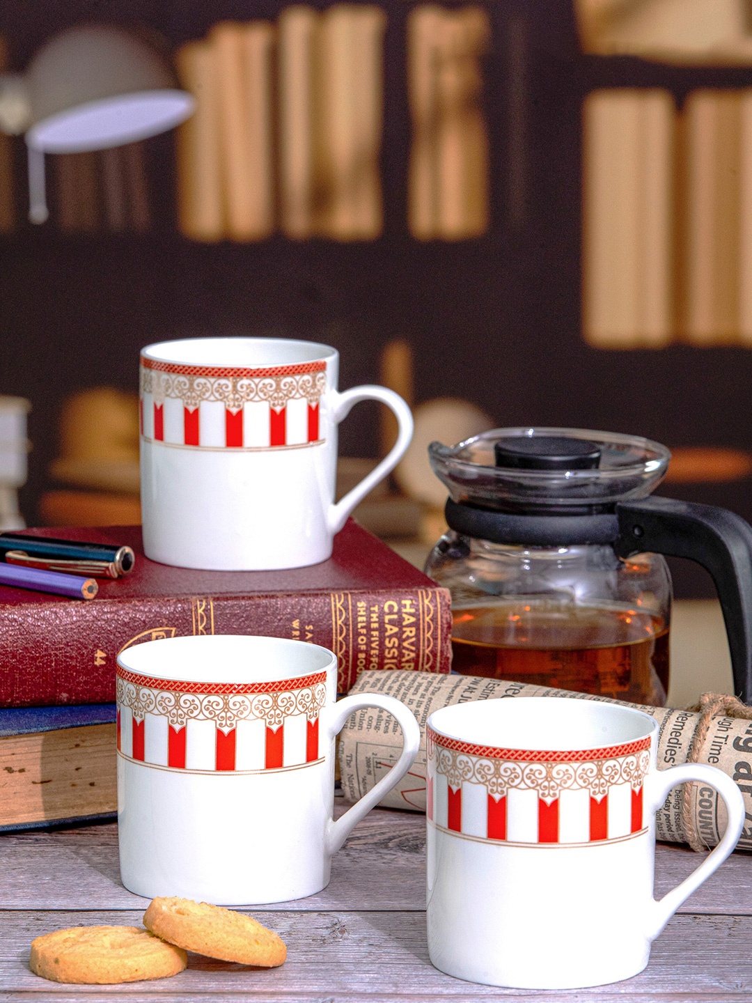 

SONAKI White & Red Printed 6 Pieces Printed Bone China Glossy Mugs 210 ml Each