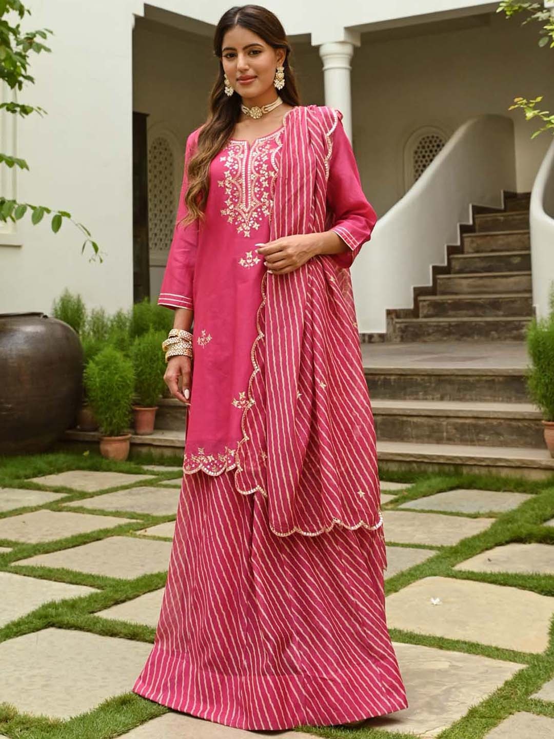 

Meena Bazaar Ethnic Motifs Embroidered Regular Kurta with Skirt & Dupatta, Pink