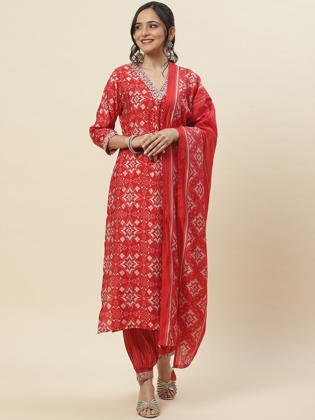 

Meena Bazaar Ethnic Motifs Printed Regular Thread Work Kurta with Salwar & With Dupatta, Red