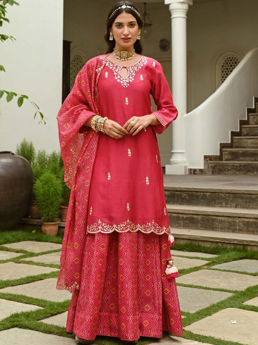 

Meena Bazaar Ethnic Motifs Embroidered Kurta With Skirt & Dupatta, Pink