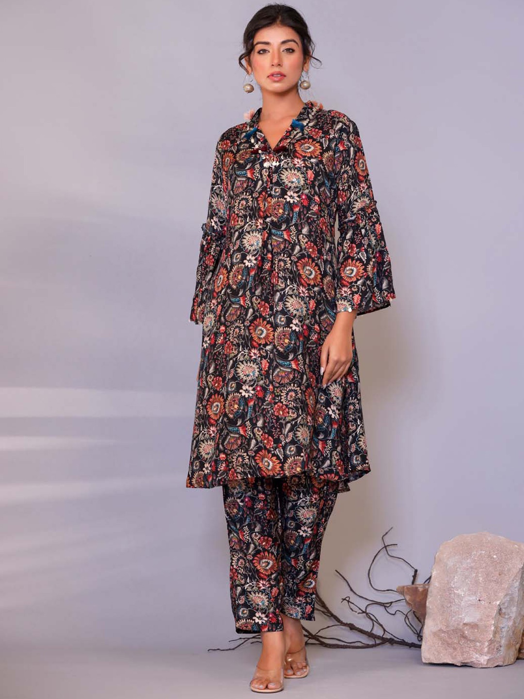 

Meena Bazaar Floral Printed Kurta With Trousers, Black