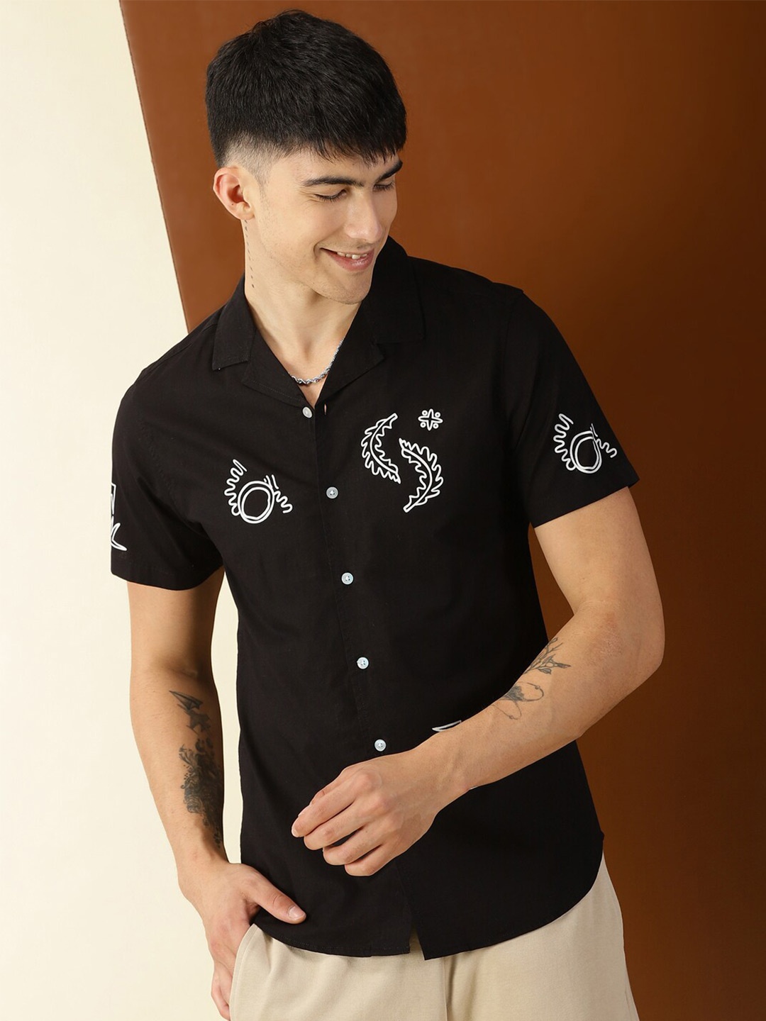 

Thomas Scott Premium Fit Abstract Printed Pure Cotton Casual Shirt, Black