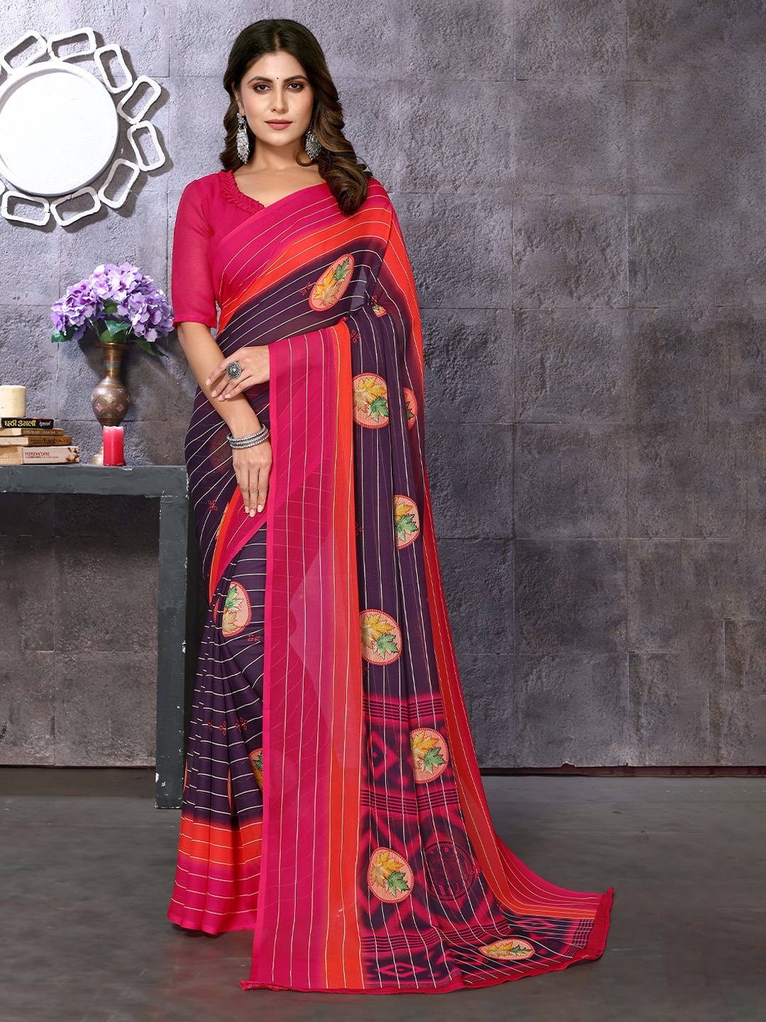 

Yashika Ethnic Motifs Printed Poly Georgette Saree, Pink