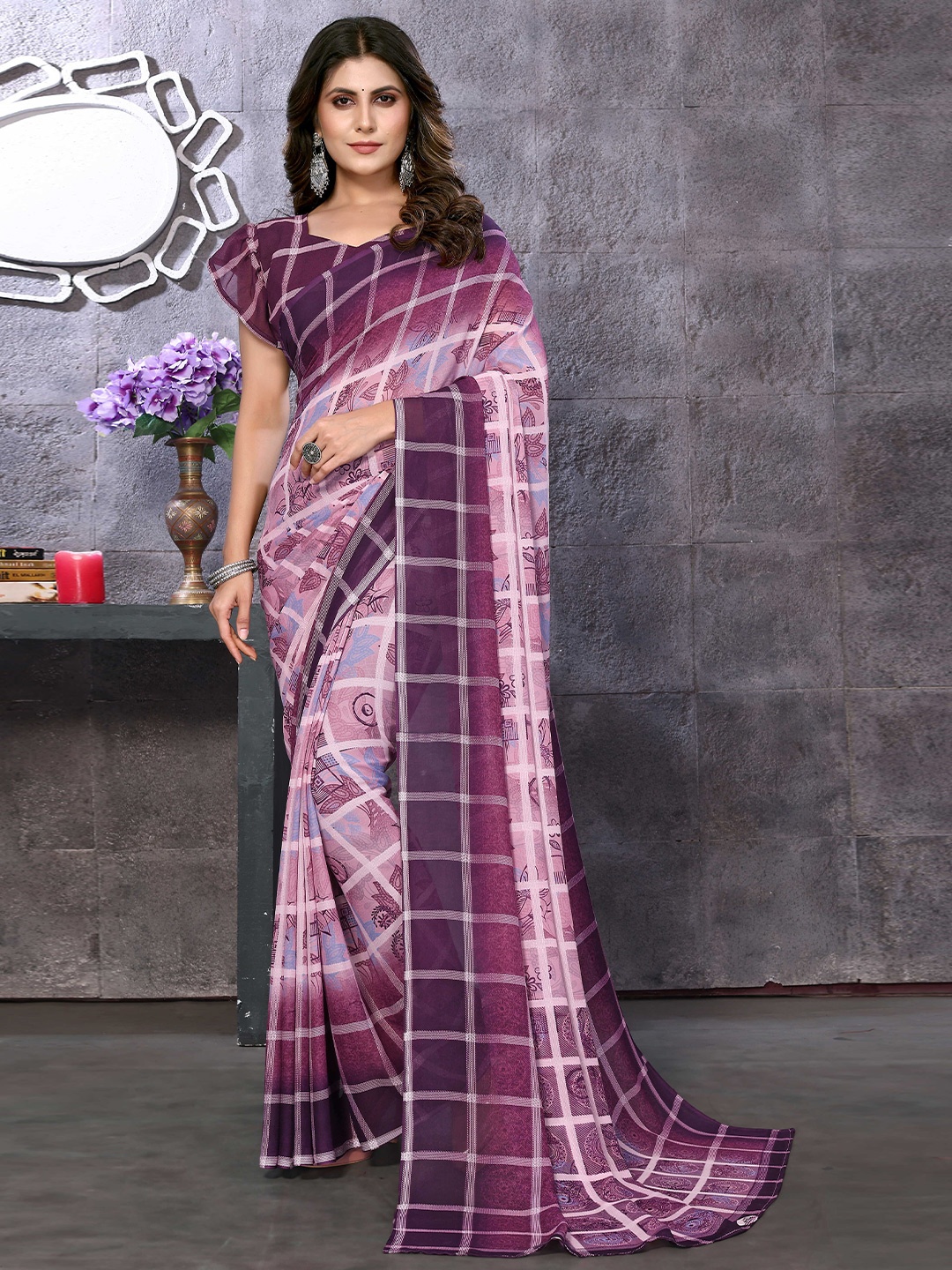 

Yashika Checked Saree, Purple