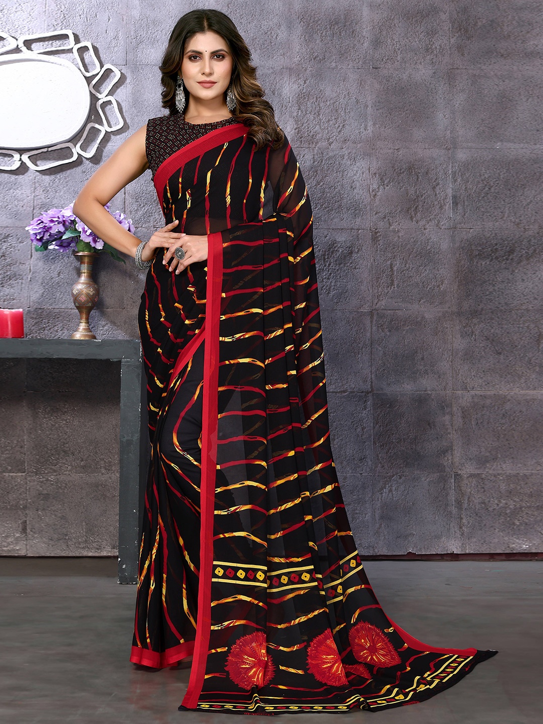 

Yashika Striped Solid Border Saree, Red