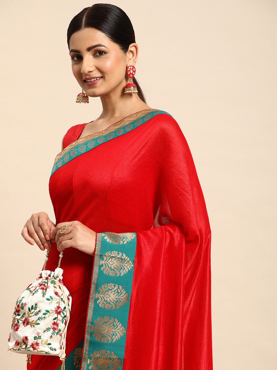 

HERE&NOW Solid Art Silk Saree, Red