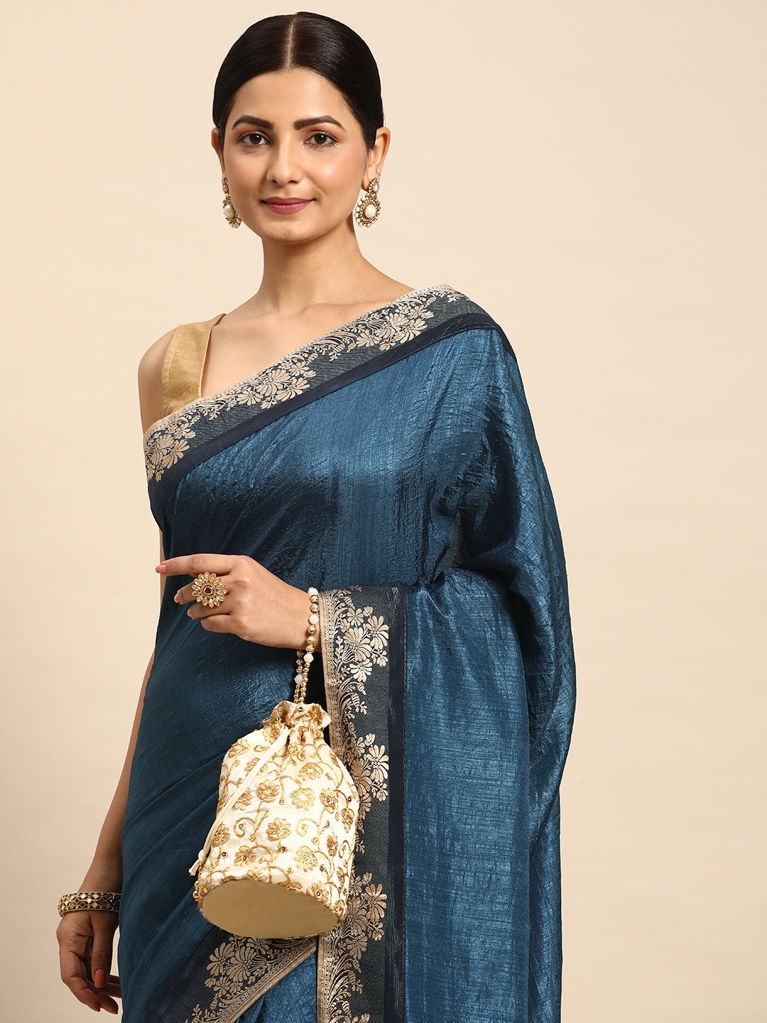 

HERE&NOW Solid Art Silk Saree, Blue