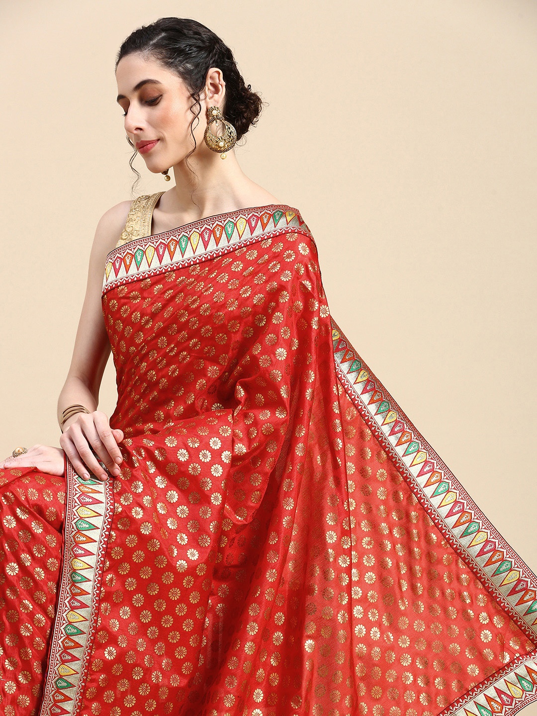 

HERE&NOW Floral Printed Zari Saree, Red