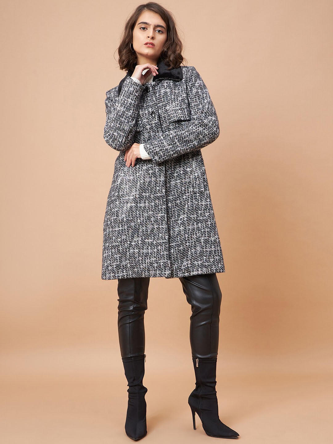 

Gipsy Checked Spread Collar Vibgyor Knit Milange Fabric Fur Longline Overcoat, Grey