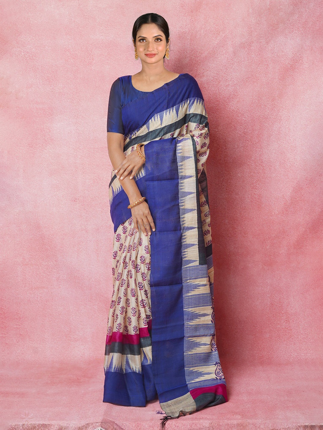 

Unnati Silks Ethnic Motifs Block Printed Handloom Pure Silk Tussar Saree, Cream