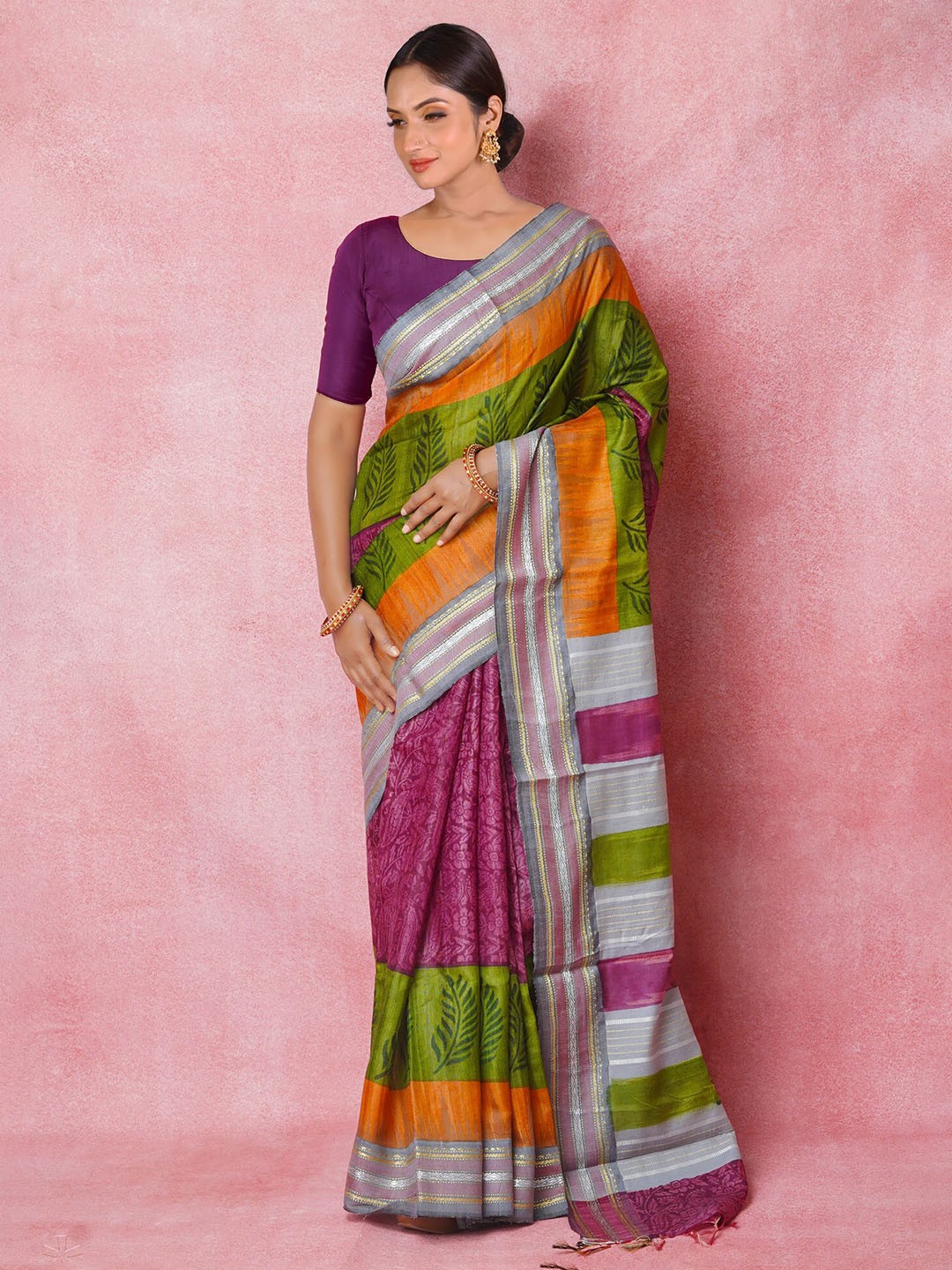 

Unnati Silks Ethnic Motifs Printed Pure Silk Tussar Saree, Burgundy