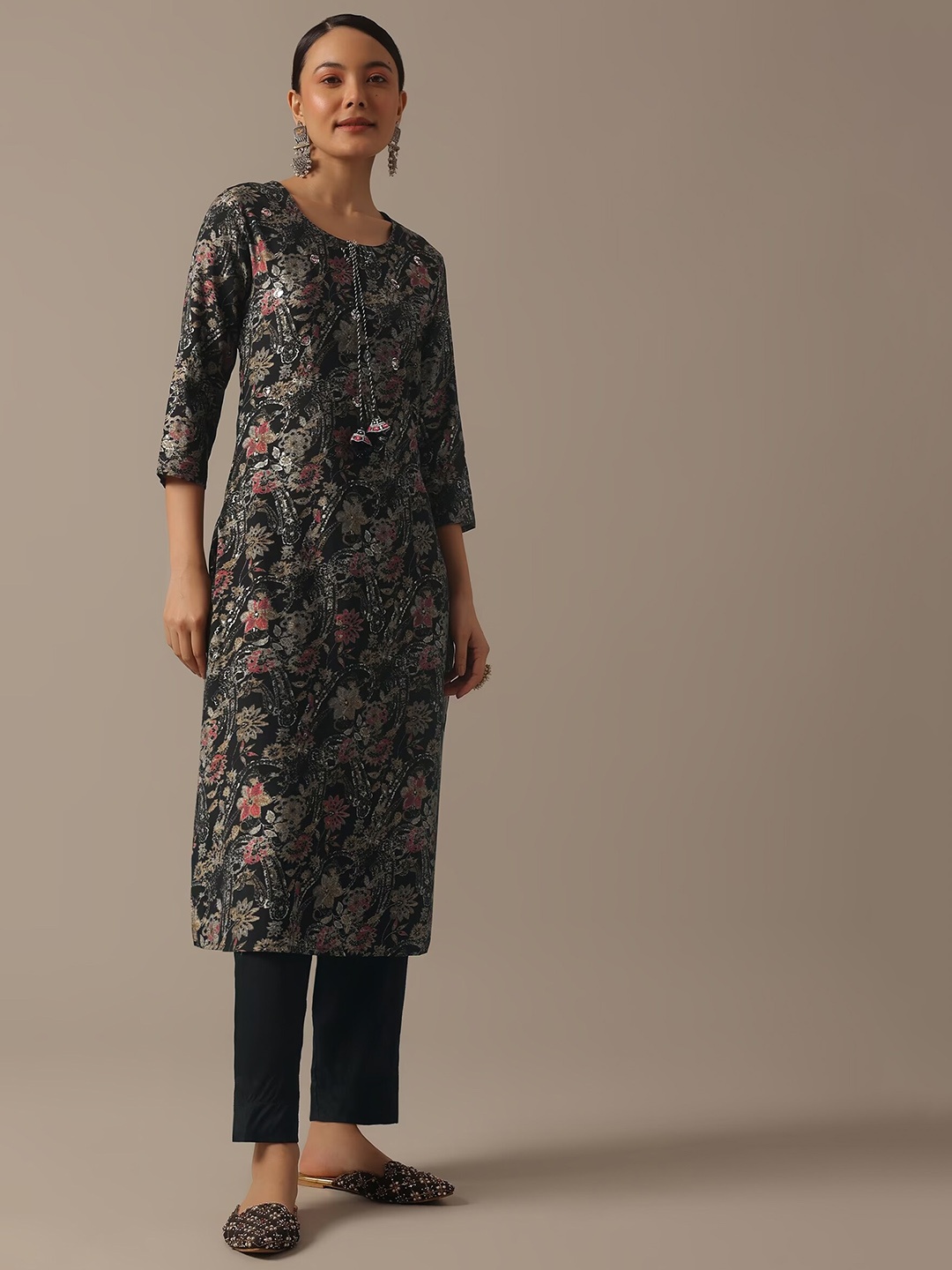 

KALKI Fashion Floral Printed Tie-Up Neck Kurta with Trousers, Black