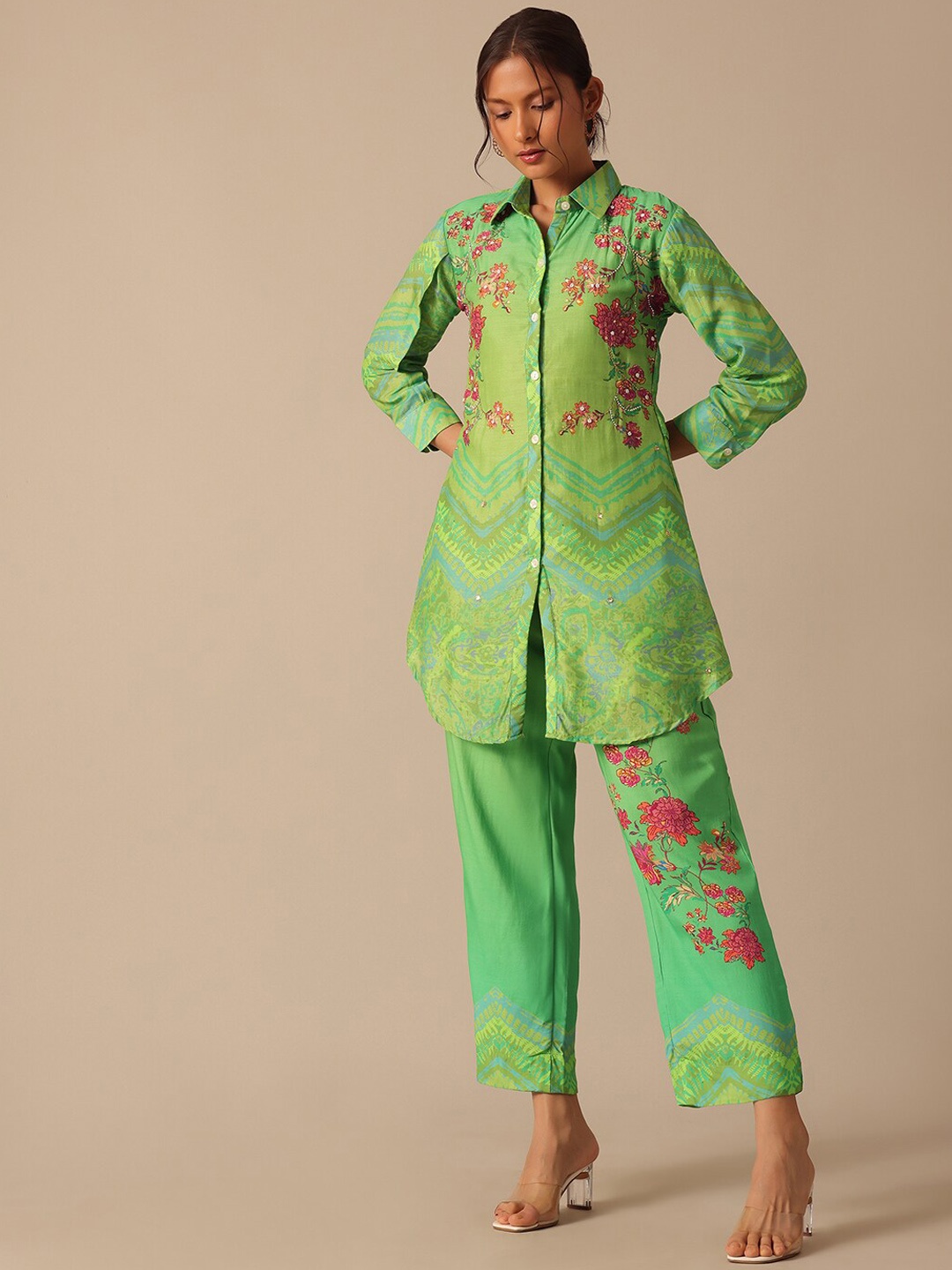 

KALKI Fashion Floral Printed Kurta With Trouser, Green