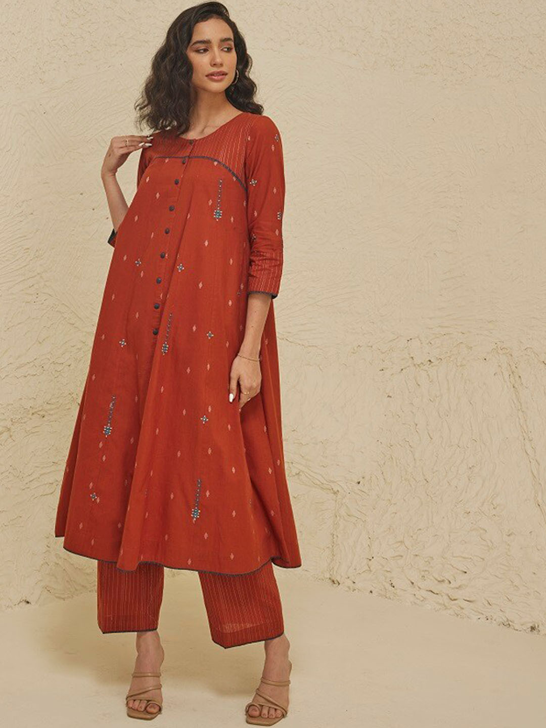 

STADO Ethnic Motifs Embroidered Pure Cotton Kurta with Palazzos, Rust