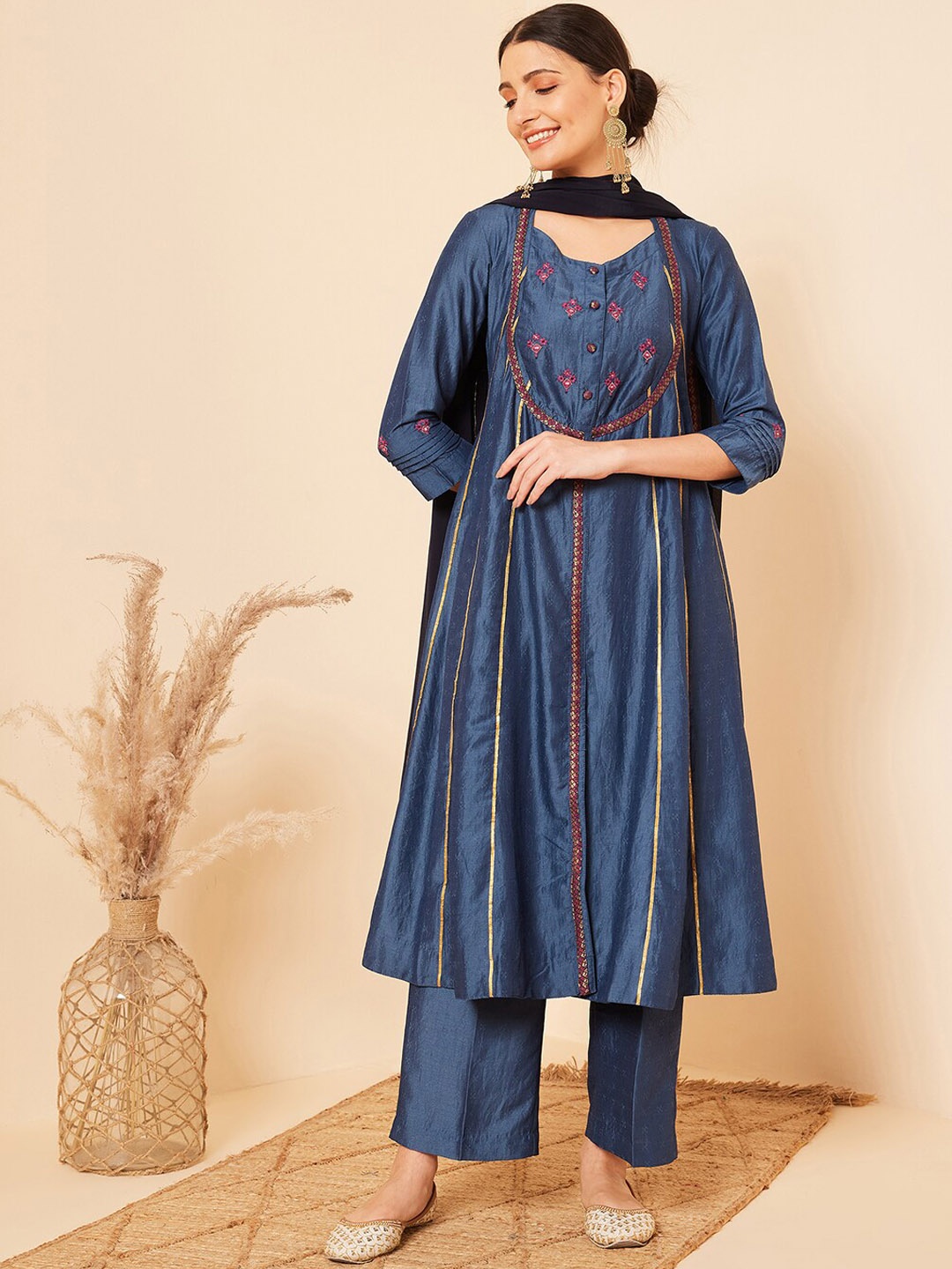 

STADO Floral Mirror Work Yoke Design Anarkali Pure Cotton Kurta With Palazzos & Dupatta, Navy blue