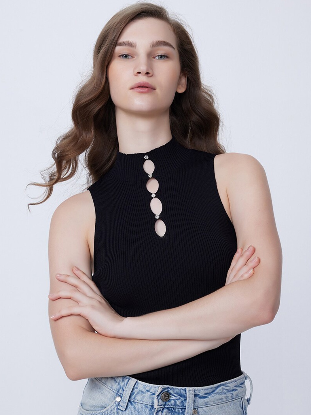 

COVER STORY Black Ribbed Mock Collar Front Buttoned Sweater Vest