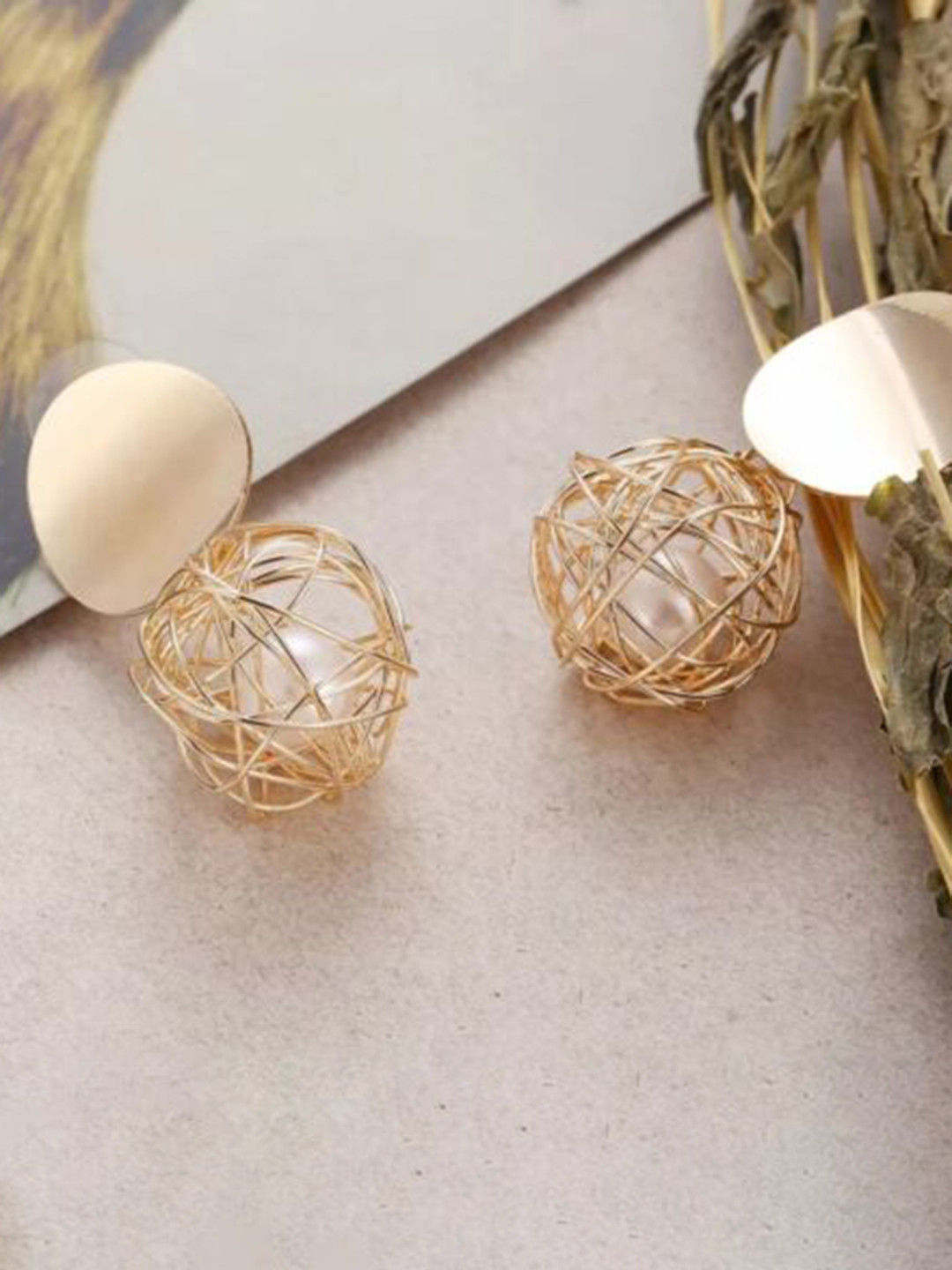 

VAGHBHATT Gold-Plated Copper & Pearl Drop Earrings