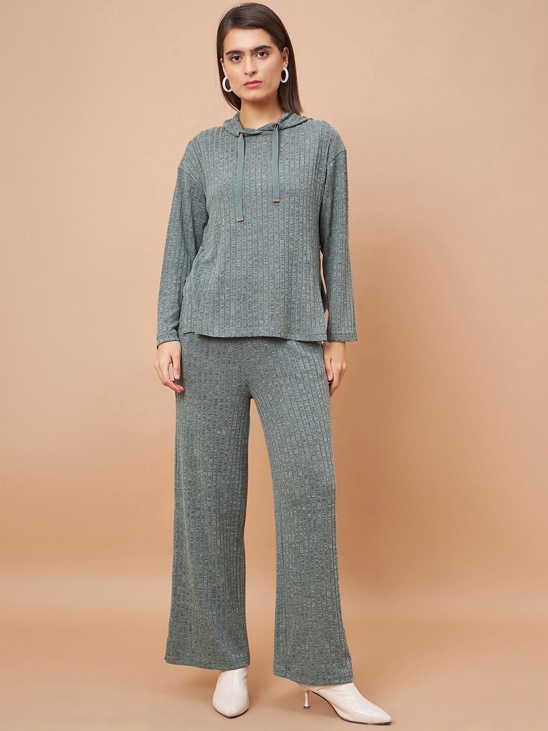 

Gipsy Self Design Hooded T-shirt & Trousers Co-Ords, Olive