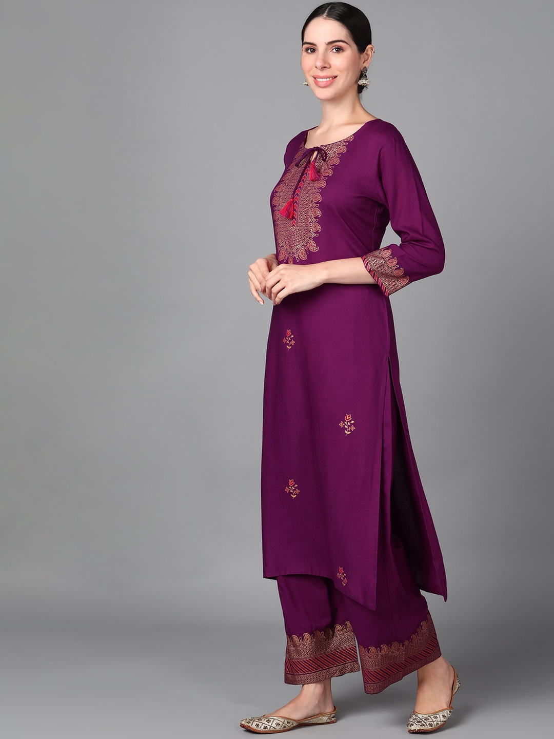 

AAYUMI Paisley Printed Tie-Up Neck Regular Kurta With Palazzos & Dupatta, Purple