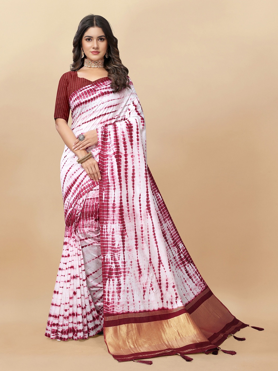 

V3 FASHION STUDIO Tie and Dyed Zari Pure Cotton Jamdani Saree, Maroon