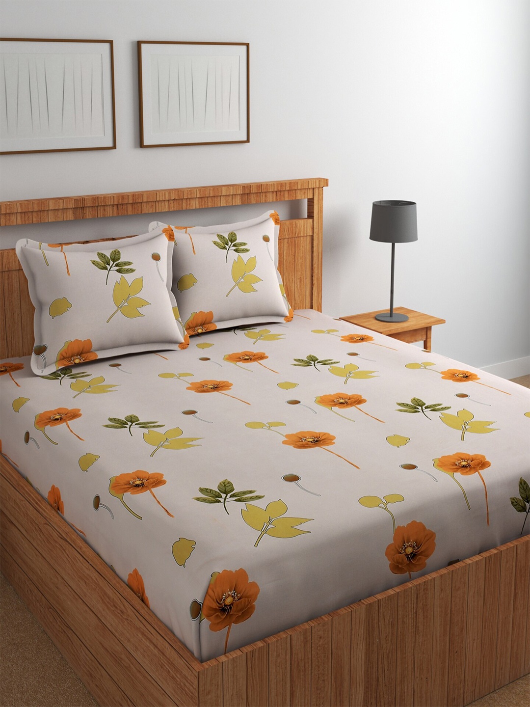 

BELVOSTUM Gulmohar Orange & Green Floral Cotton 220 TC Queen Bedsheet With 2 Pillow Covers