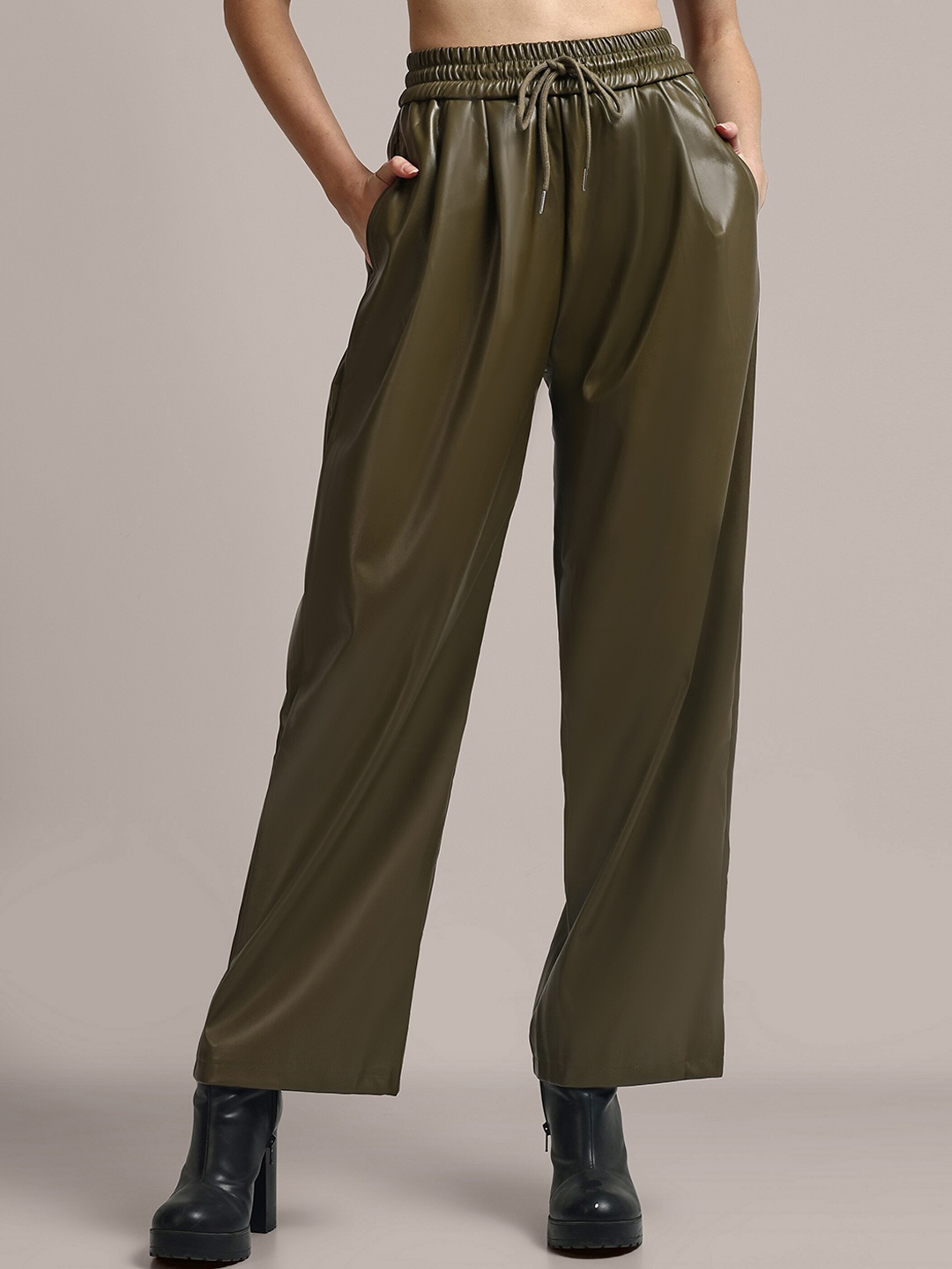 

iki chic Women High-Rise Non Iron Pleated Parallel Trousers, Olive