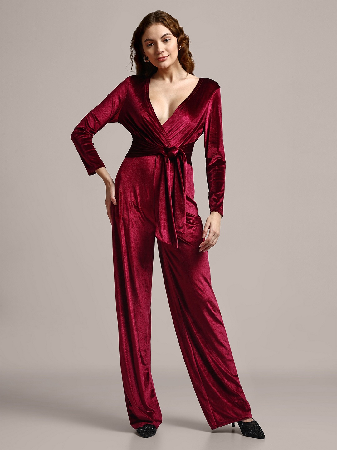 

iki chic V-Neck Long Sleeves Waist Tie Up Detail Basic Jumpsuit, Maroon