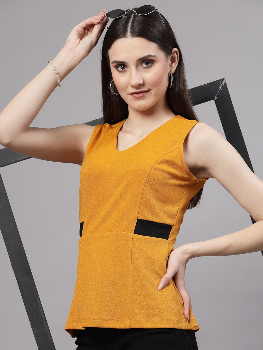 

Style Quotient V-Neck Regular Top, Mustard