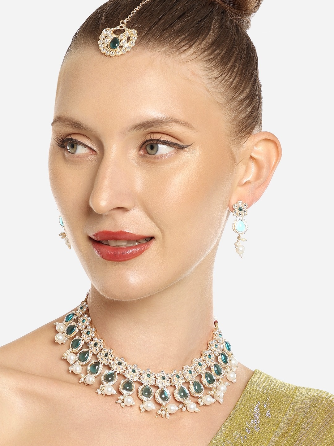 

Zaveri Pearls Gold-Plated Kundan Studded Necklace With Earrings & Maang Tika