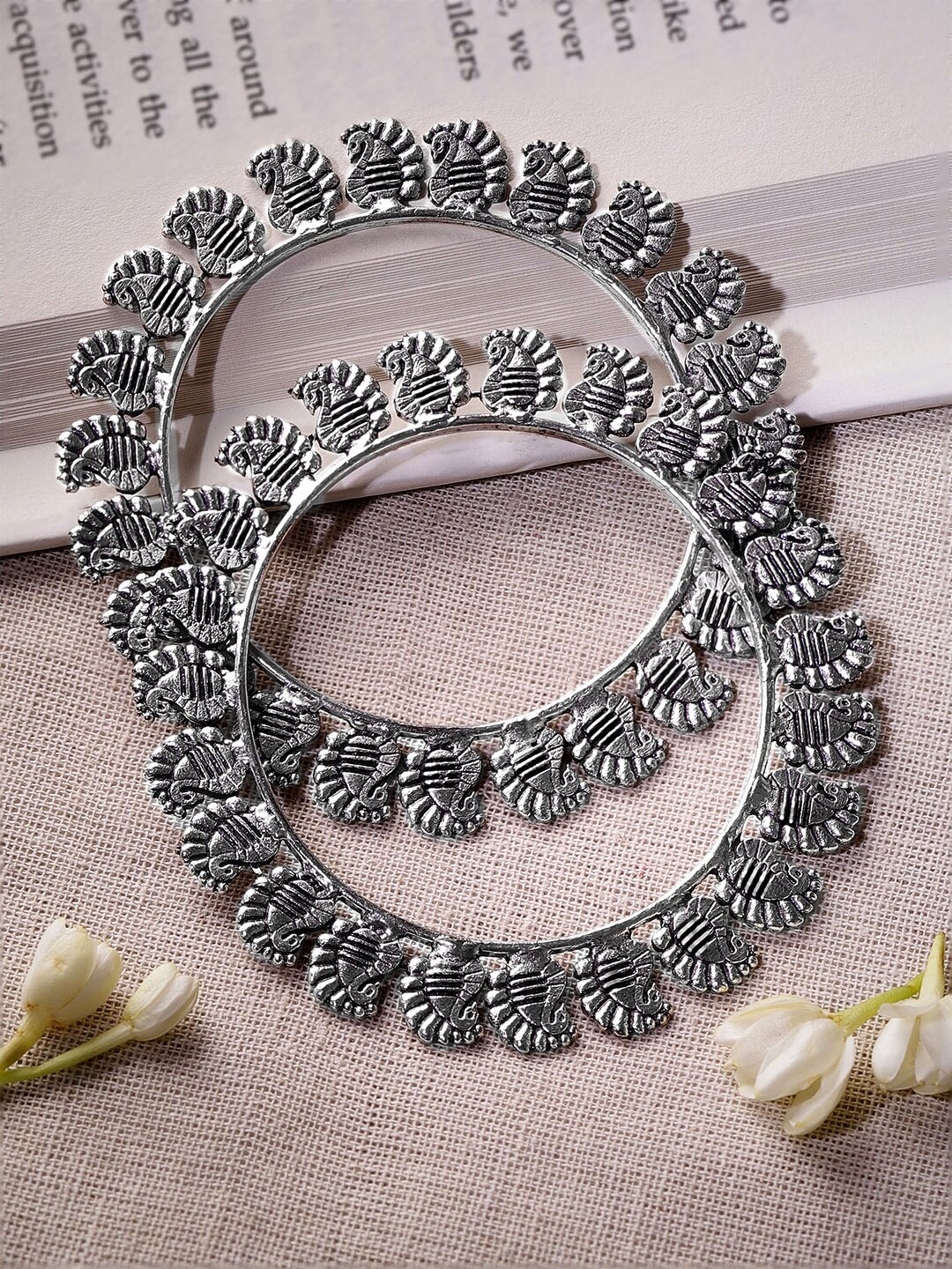 

Rubans Set Of 2 Silver-Plated Oxidized Bangles