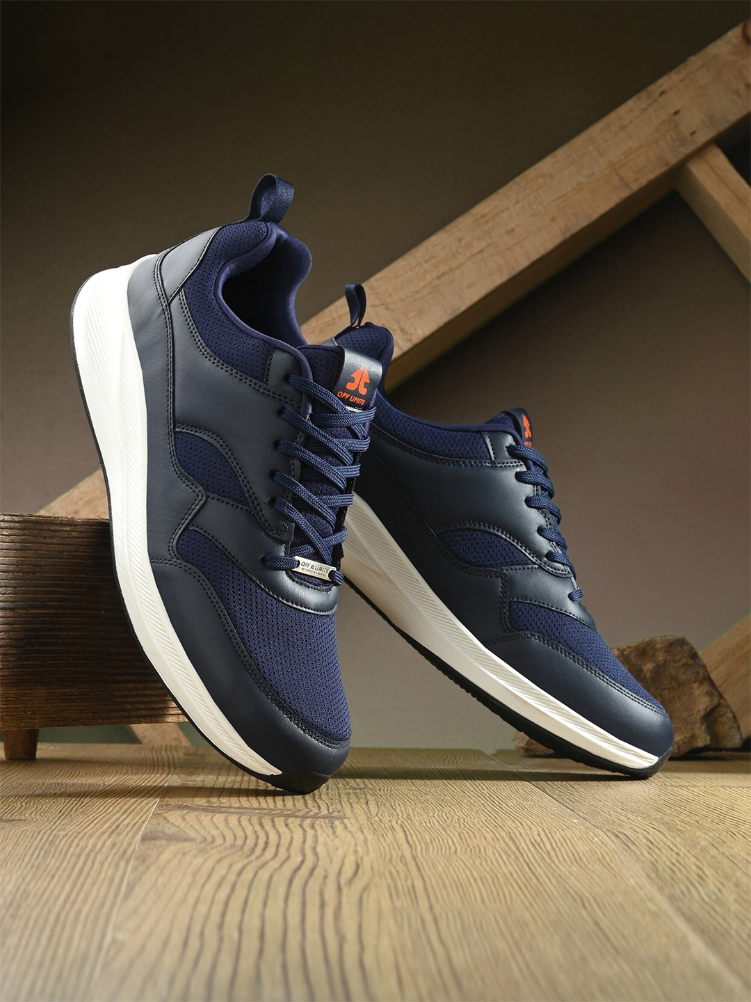 

OFF LIMITS Men Textured Lace-Up Running Shoes, Navy blue