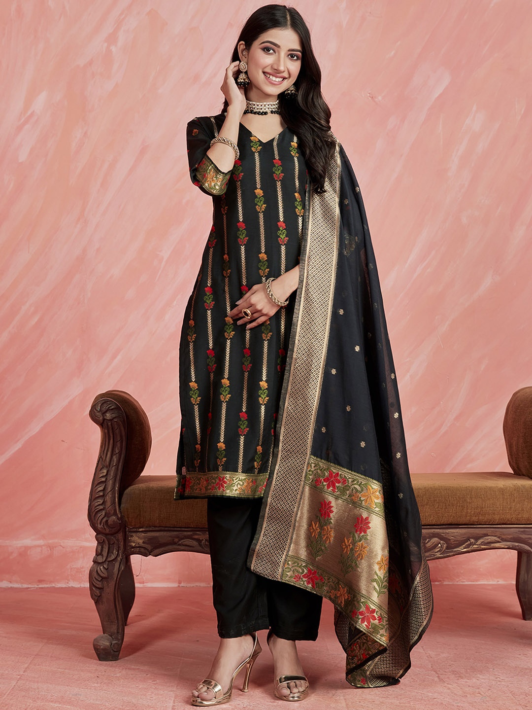 

Ishin Black Floral Woven Design Regular Kurta with Trousers & Dupatta