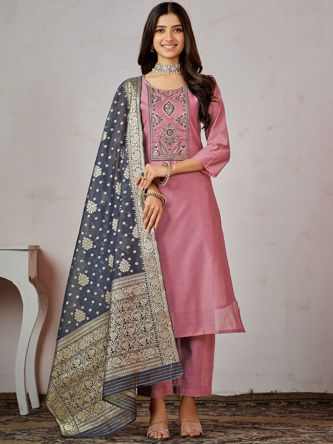 

Ishin Ethnic Motifs Yoke Design Thread Work Kurta With Trousers & Dupatta, Pink