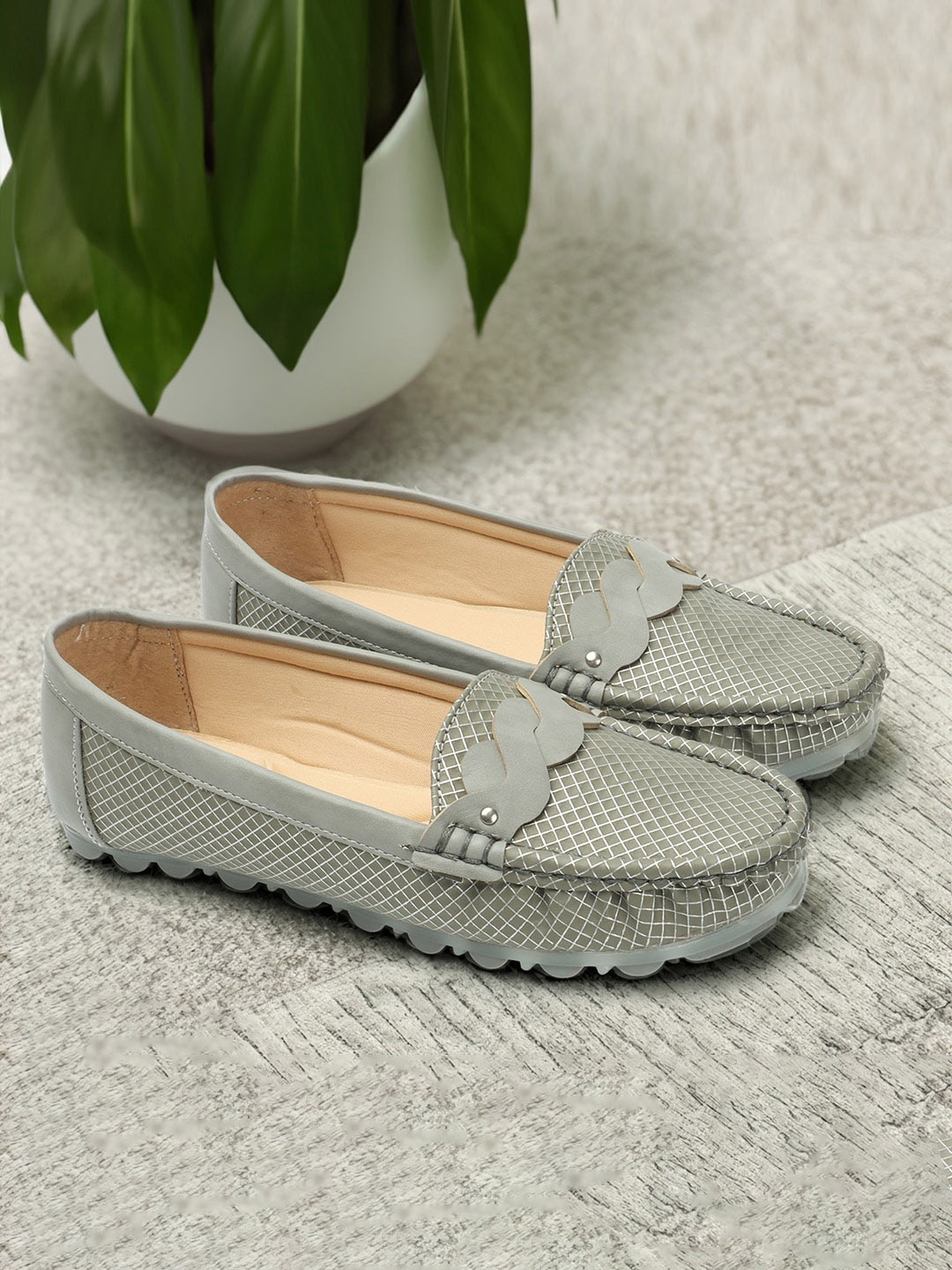 

FASHIMO Women Checked Lightweight Loafers, Olive