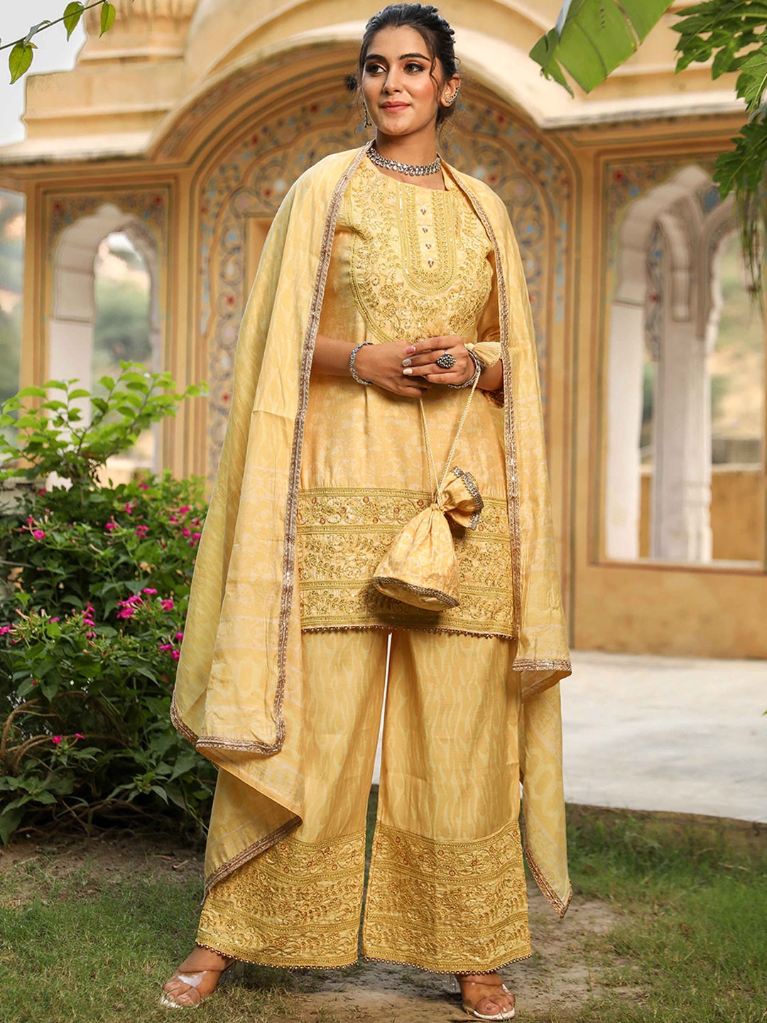 

KALINI Printed Regular Thread Work Kurta With Palazzos & Dupatta, Yellow