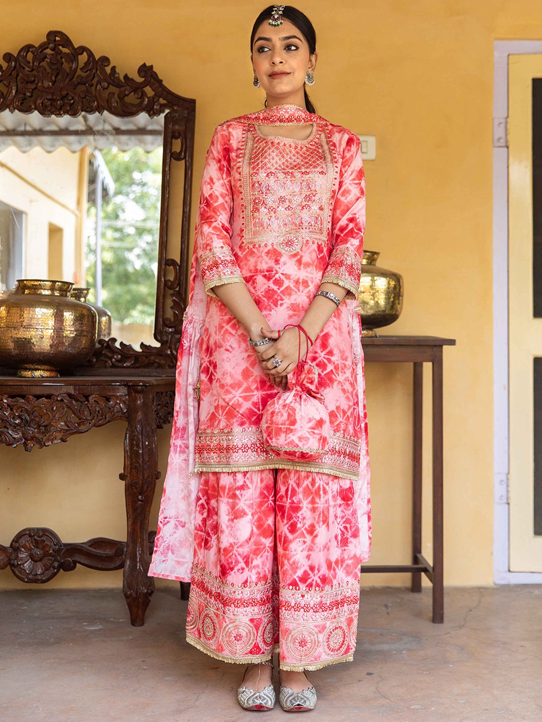 

Nehamta Dyed Regular Mirror Work Kurta with Sharara & Dupatta Potli Set, Pink